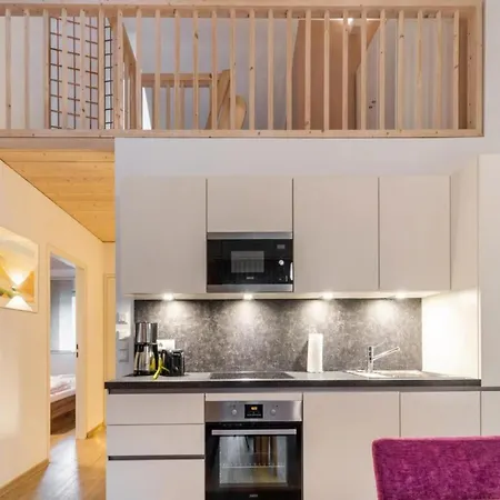 Del Sol Apartment *